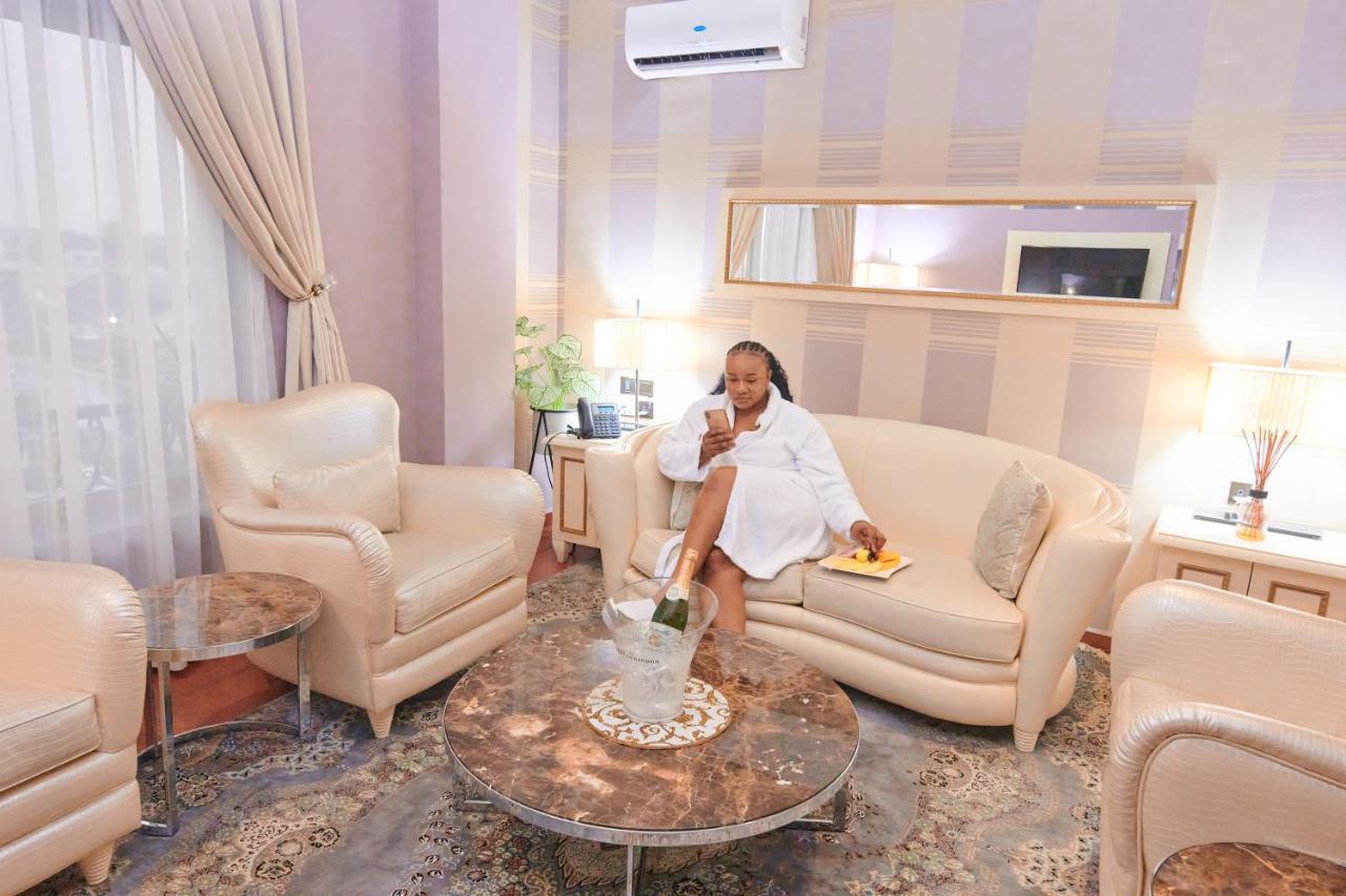 Oak Haven Hotel & Suites Port Harcourt Zewnętrze zdjęcie